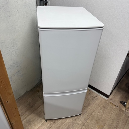 2023年製　三菱　146L 冷蔵庫　MR-P15H-W