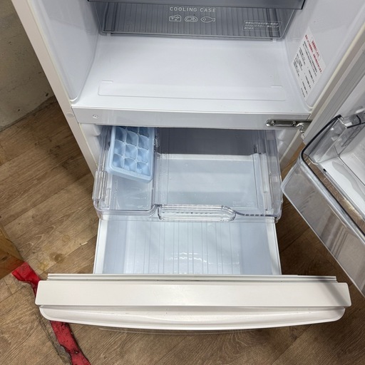 2023年製　三菱　146L 冷蔵庫　MR-P15H-W