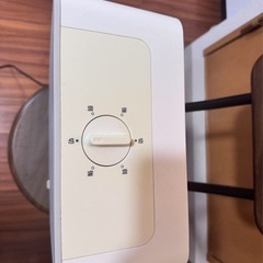 パナソニック セラミックファンヒーター 小型 防滴仕様 ホワイト DS-FN1200-Wの画像