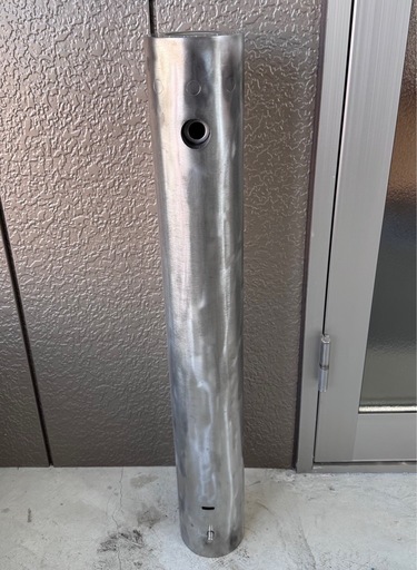 チェーン内蔵型車止め メーカー不明 中古品 高さ約82cm幅約11.5cm