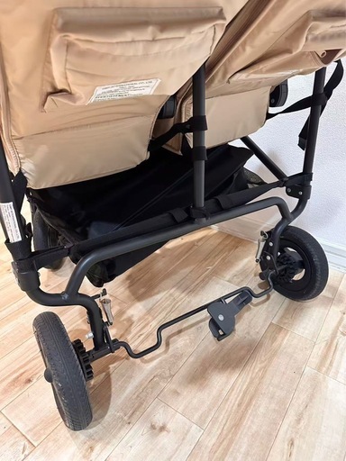 AirBuggy 双人用ベビーカー／二人乗り／中古／引き取り限定（浪速区敷 