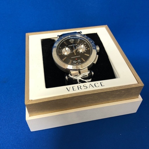 ジモティー割引有★【ジャングルジャングル岸和田店】VERSACE ヴェルサーチ 腕時計 VE1D ベルサーチ南大阪 岸和田市 貝塚市 