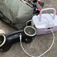 カラオケモニター　冷蔵庫　ラジカセ　ラック　カセット　CD テントの画像