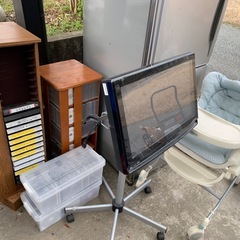 カラオケモニター　冷蔵庫　ラジカセ　ラック　カセット　CD テントの画像