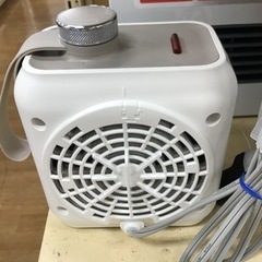 【トレファク神戸新長田店 買取/販売】取りに来られる方限定！DeLonghiのセラミックファンヒーター2022年製のご紹介です！の画像