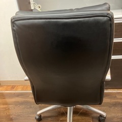 関家具　ワークチェアのご紹介ですの画像