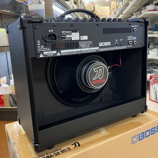 BOSS 刀 KATANA-50 MK II  ほぼ未使用中古品!