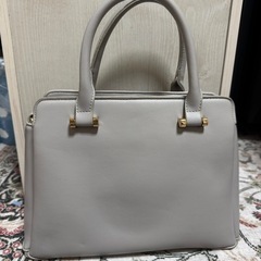 バックと靴の画像