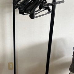 1/31で掲載終了=3 ハンガーラック　黒　ハンガー10本の画像