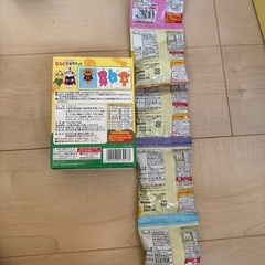 アンパンマンお菓子の画像