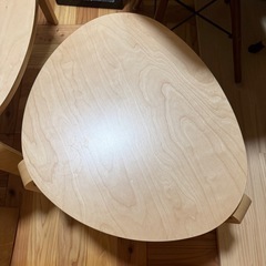 IKEAスヴァルスタネストテーブル2点セットの画像