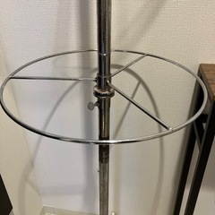 店舗什器　ハンガーポール　の画像