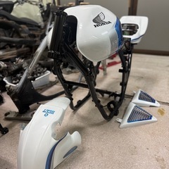 nc31 cb400sf 外装セットの画像