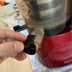 美品 ヒューロム H2H スロージューサー フェラーリレッド 付属品完備 訳ありの画像
