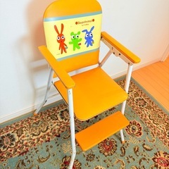 子供用ハイチェアーの画像
