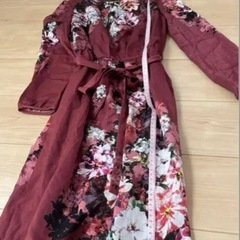 SunaUna★赤系色レディース36号ウエストゴム　おしゃれフラワー柄ワンピースの画像