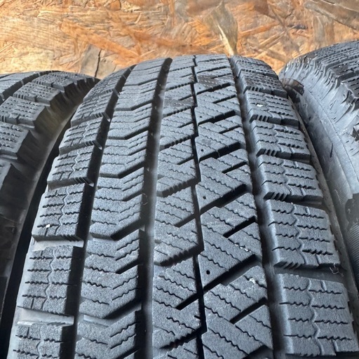 バリ山　BRIDGESTONE ブリヂストン　ブリジストン　VRX2 155/65R13 スタッドレス　タイヤ　2022年製　13イン