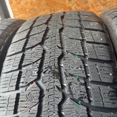 バリ山　TOYO OBSERVE GSIi-6 255/45R20 スタッドレス　タイヤ　2022年製　20インチ　ベンツ　などの画像