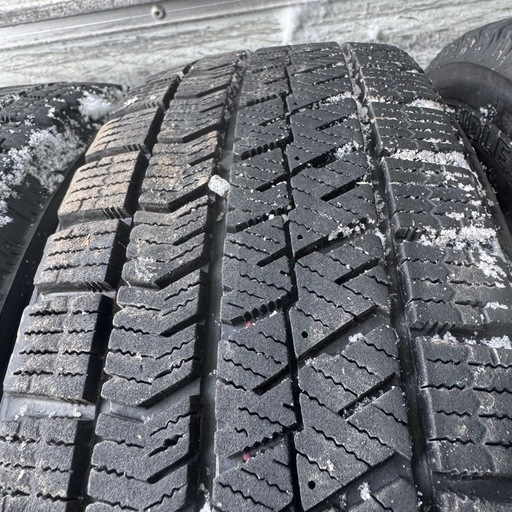 アルミ付き　BRIDGESTONE VRX2 155/65R14 スタッドレス　タイヤ　2021年製　14インチ