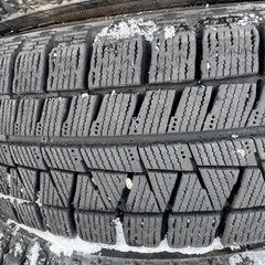 バリ山　BRIDGESTONE REVOGZ 155/65R14 スタッドレス　タイヤ　2016年製　14インチの画像