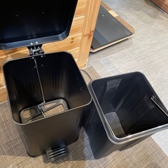 【ゴミ箱•黒】【20L】クリーニング済み【管理番号0122】野の画像