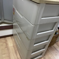 白　収納棚　引き出しの画像