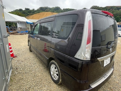 日産セレナ　NC26