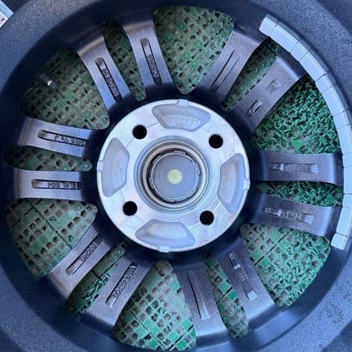 ICE ASIMMETRICO スタッドレスレスタイヤホイールセット 175/65R14 2018年式