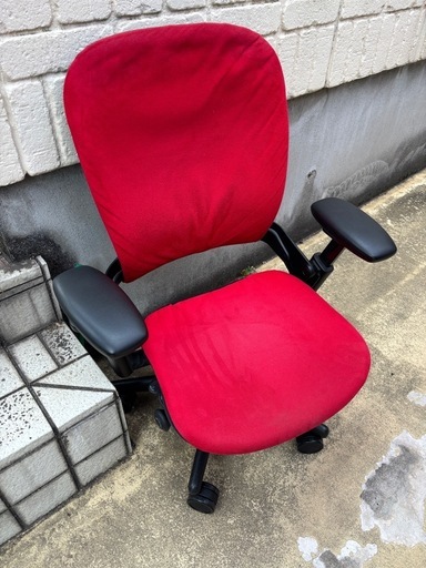 Steelcase（スチールケース）のリープV2オフィスチェア　椅子　