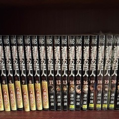 【2/1まで】漫画大量　200冊以上　まとめ売り　ワンピース　進撃の巨人　ブリーチ　ジャンプの画像