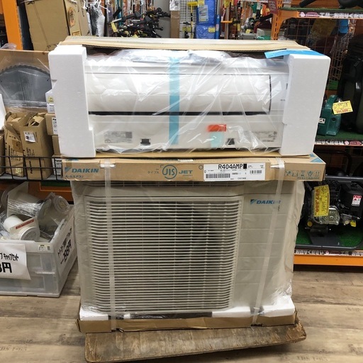未使用品【店頭お渡し限定】(26-1-20)ダイキン　ルームエアコン　14畳　F404ATMP-W＋R404AMP