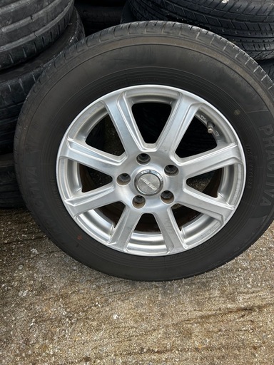 ミニバンタイヤ　195/65r15
