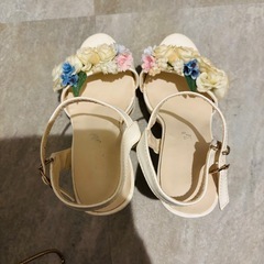 フラワーサンダル　ブライダル　23cmくらいの画像