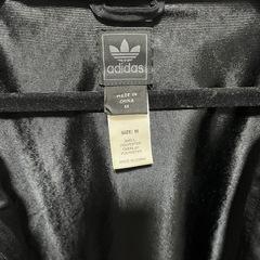 adidas ジャージ ジャケットの画像