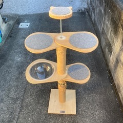 キャットタワー（140cm弱）取引中
の画像