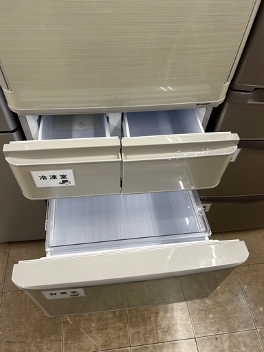 5ドア冷蔵庫　SHARP     SJ-W411F-N