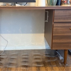 幅120cm天然木使用デスクの画像