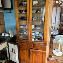 食器棚の画像