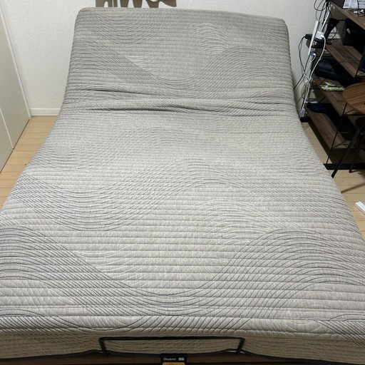 【正規品】シモンズ(Simmons) 電動ベッド！セミダブル！