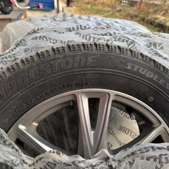 スタッドレスタイヤ 175/65R15 の画像