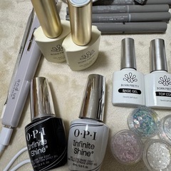 3COINS　ネイルセット　ジェル　マグネットネイル　　　トップコート　ベースコートO•P•Iの画像