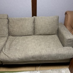 ３人掛けソファー
の画像