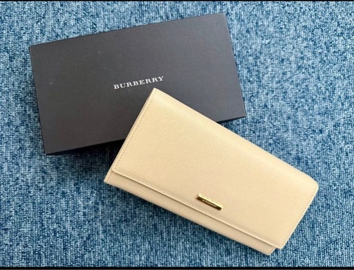 未使用 BURBERRY 長サイフ