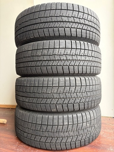 ダンロップスタッドレスタイヤウィンターMaxx205/60R16 4本セット