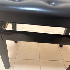 美品　ピアノ椅子の画像