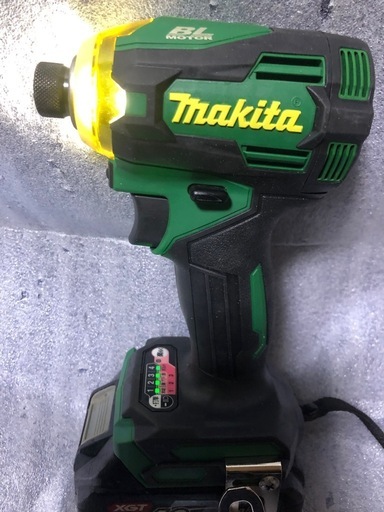 マキタ40Vインパクトドライバ中古超美品オリジナルハウジング本体のみ