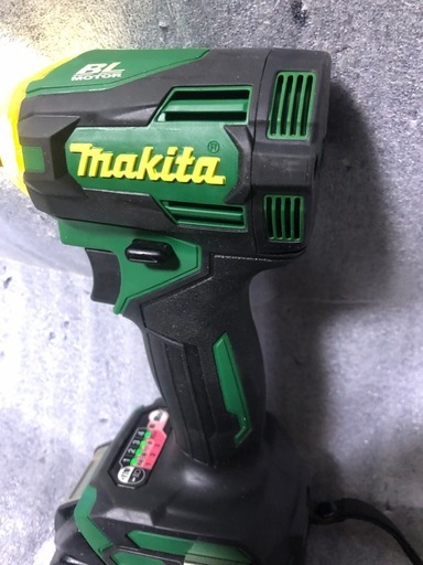 マキタ40Vインパクトドライバ中古超美品オリジナルハウジング本体のみ