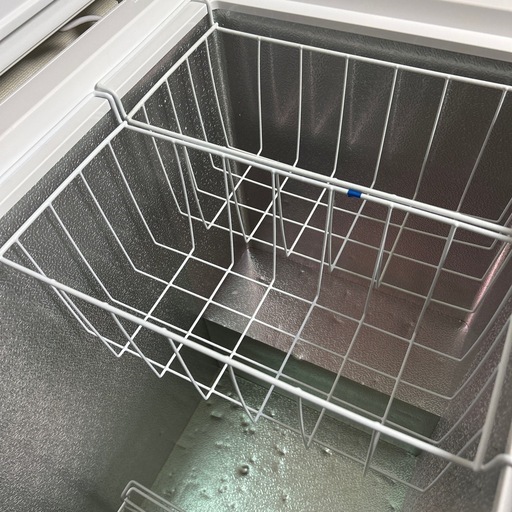 冷凍冷蔵ストッカーサイズ違い2台
