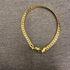 ネックレス3本、ブレスレット2本　整理品の画像