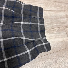 earth  チェックパンツの画像